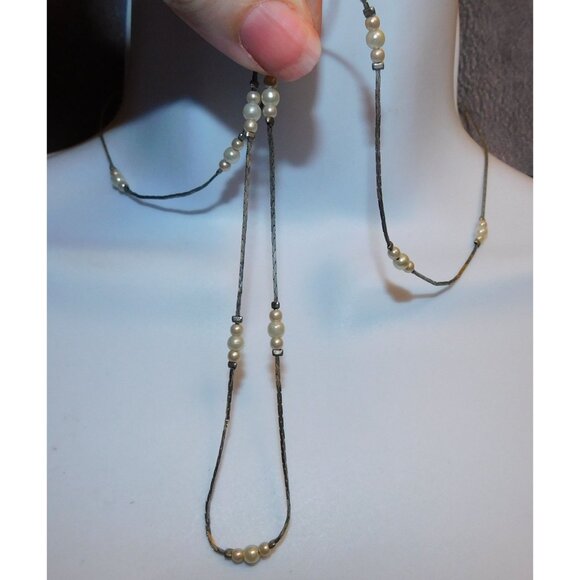Elegant Minimalist Faux Peal Station Necklace On Silver Tone Chain - Picture 1 of 5